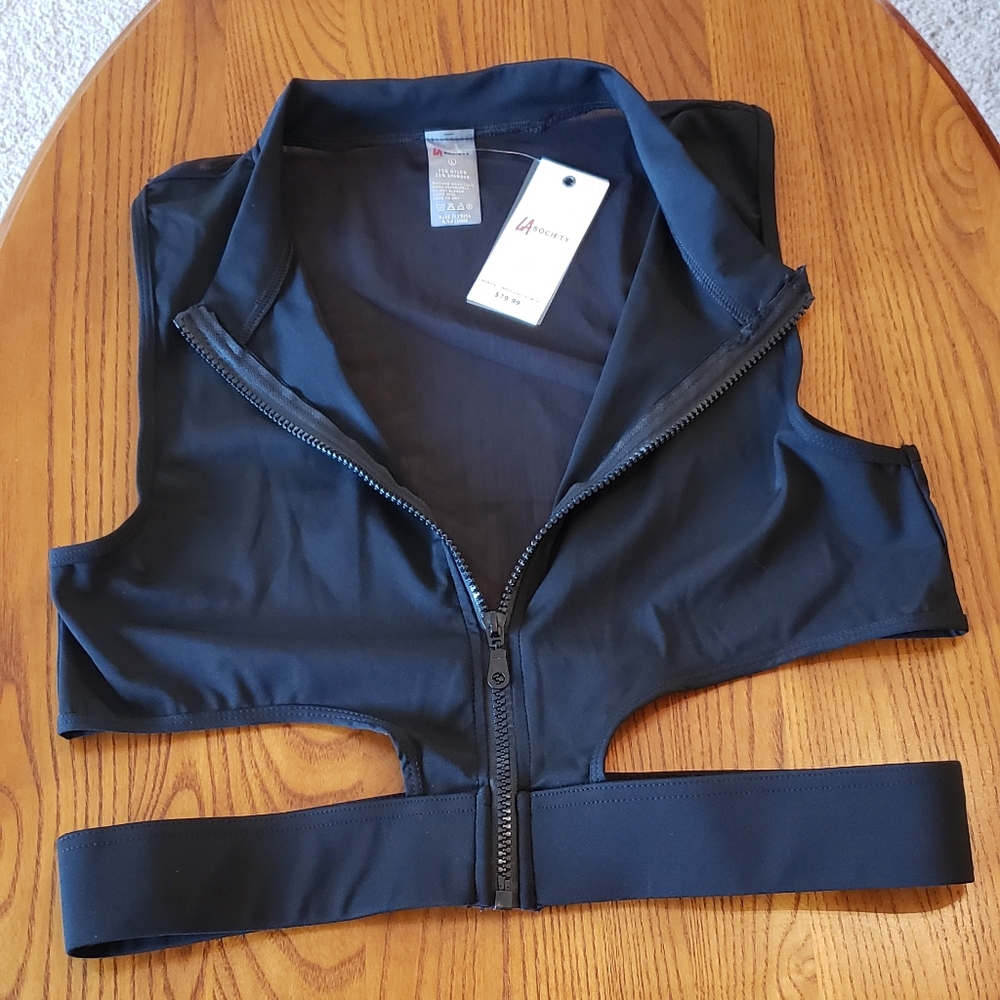 Black athletic top with elastic band attached at hem, size L, NEW - Picture 7 of 9